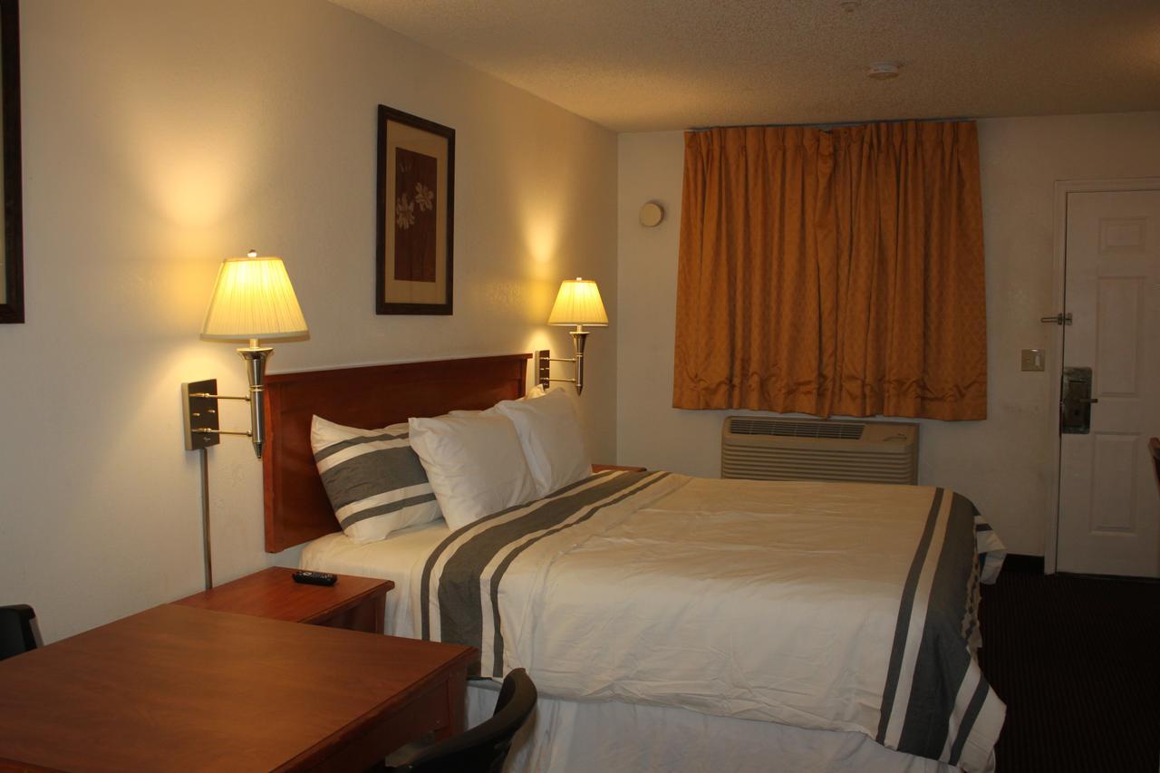 Port Of Tacoma Inn Файф Экстерьер фото